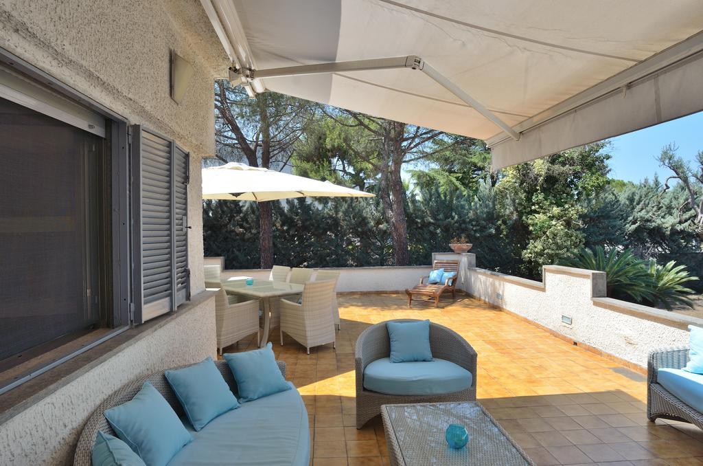 Bed And Breakfast La Villa Ambienti Sanificati Con Generatore Di Ozono バーリ エクステリア 写真