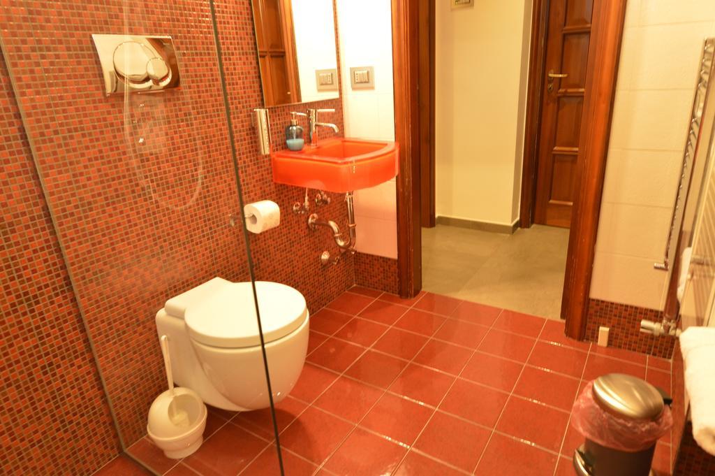 Bed And Breakfast La Villa Ambienti Sanificati Con Generatore Di Ozono バーリ 部屋 写真