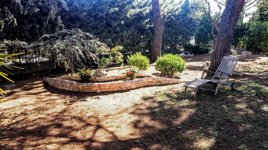 Bed And Breakfast La Villa Ambienti Sanificati Con Generatore Di Ozono バーリ エクステリア 写真